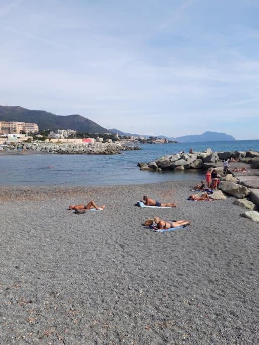 Pisi Home, 2 Min Dalla Spiaggia E Dall' Ospedale Gaslini Genua Zewnętrze zdjęcie